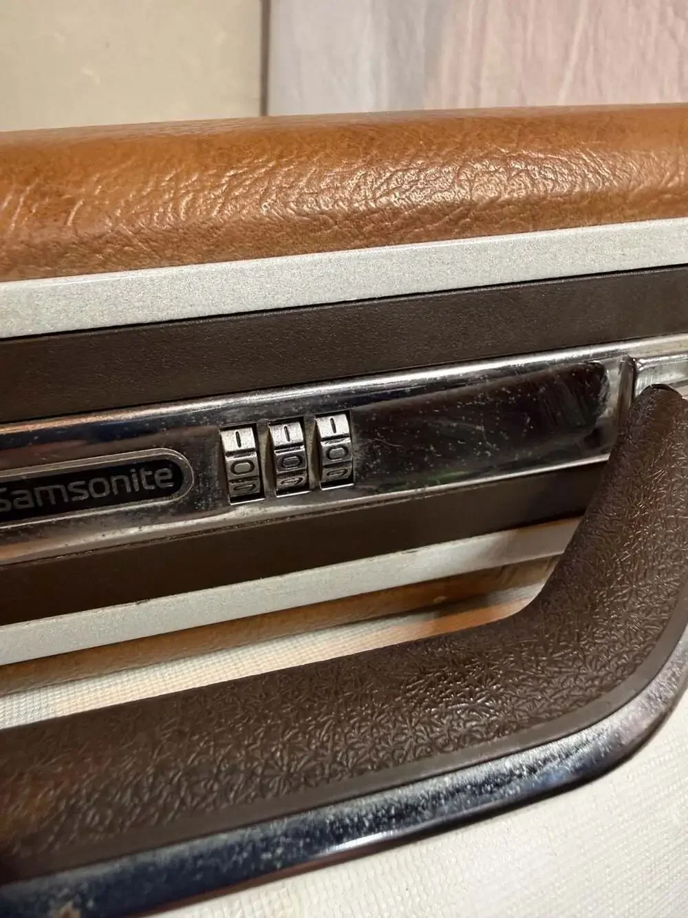 Vintage Samsonite Accord 5